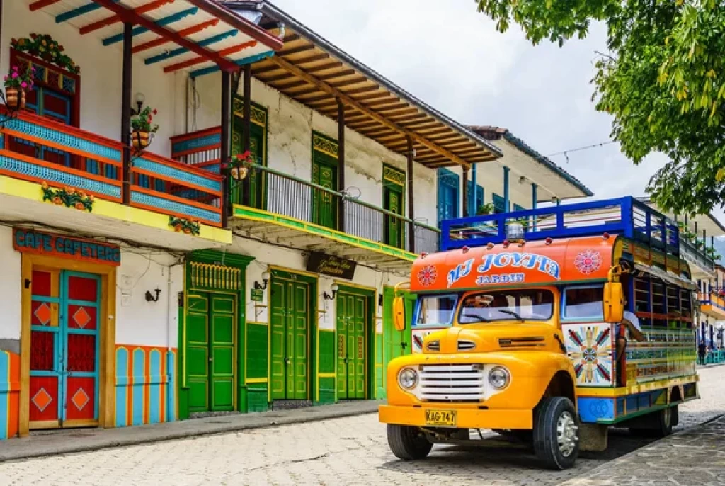 Tour A El Jardín Antioquia Comparte en familia el domingo 12 de febrero de 2023nbspMedellin Travel by fantasytours Planes turísticos en Santa Fe de Antioquia Medellín Guatapé y Nápoles