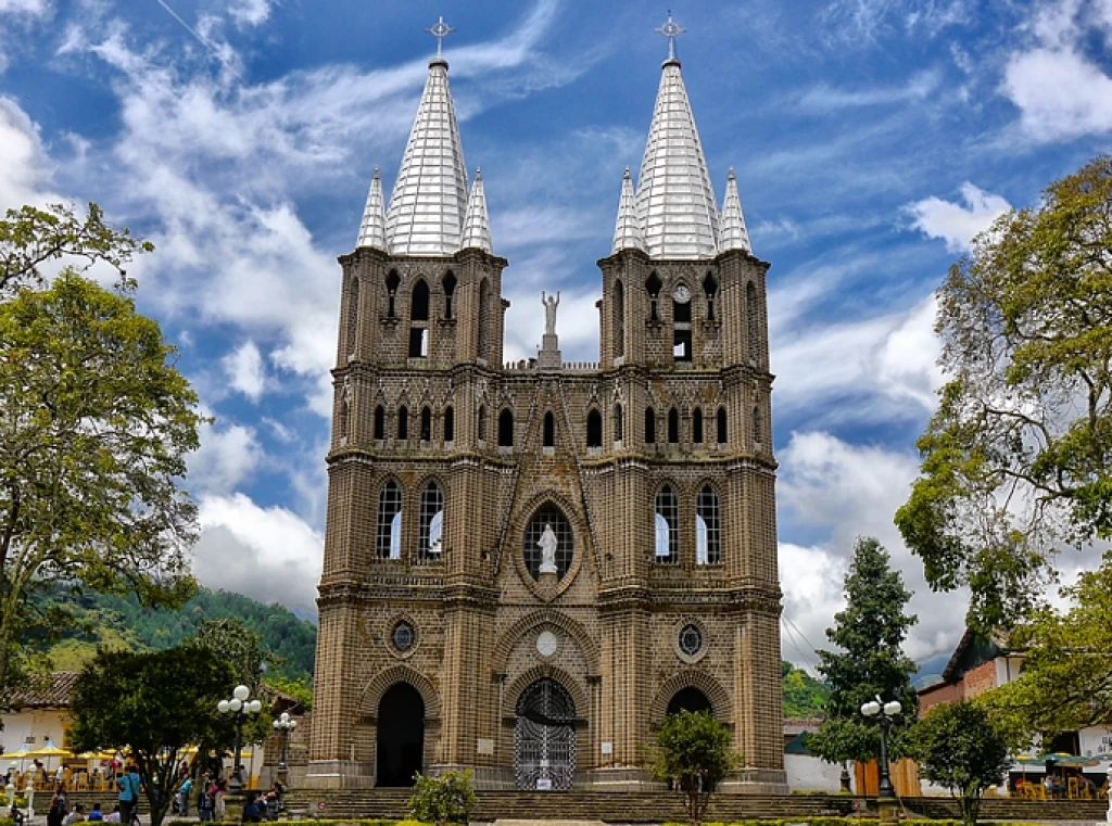 Tour A El Jardín, Antioquia, ¡Listos para viajar el domingo 19 de febrero de 2023!