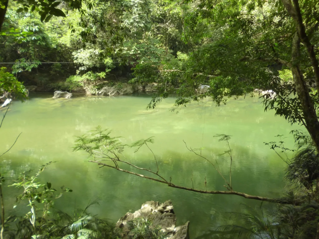 Tour A La Reserva Natural Cañón Del Río Claro: Rafting Y Espeleología, ¡Comparte en familia el sábado 23 de marzo de 2024!