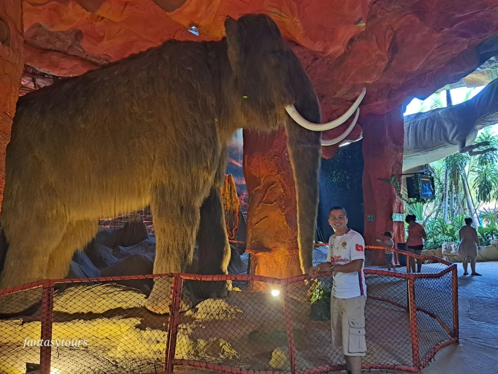Tour A La Hacienda Nápoles Con Ingreso A La Sabana Africana, Museo Y Zonas Húmedas, ¡Viaja este miércoles 2 de abril de 2025!