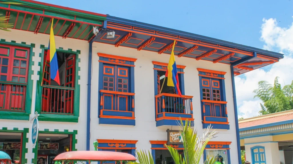 Excursión Terrestre Al Eje Cafetero Desde Medellín, ¡Atrévete y viajemos el viernes 25 de julio de 2025!
